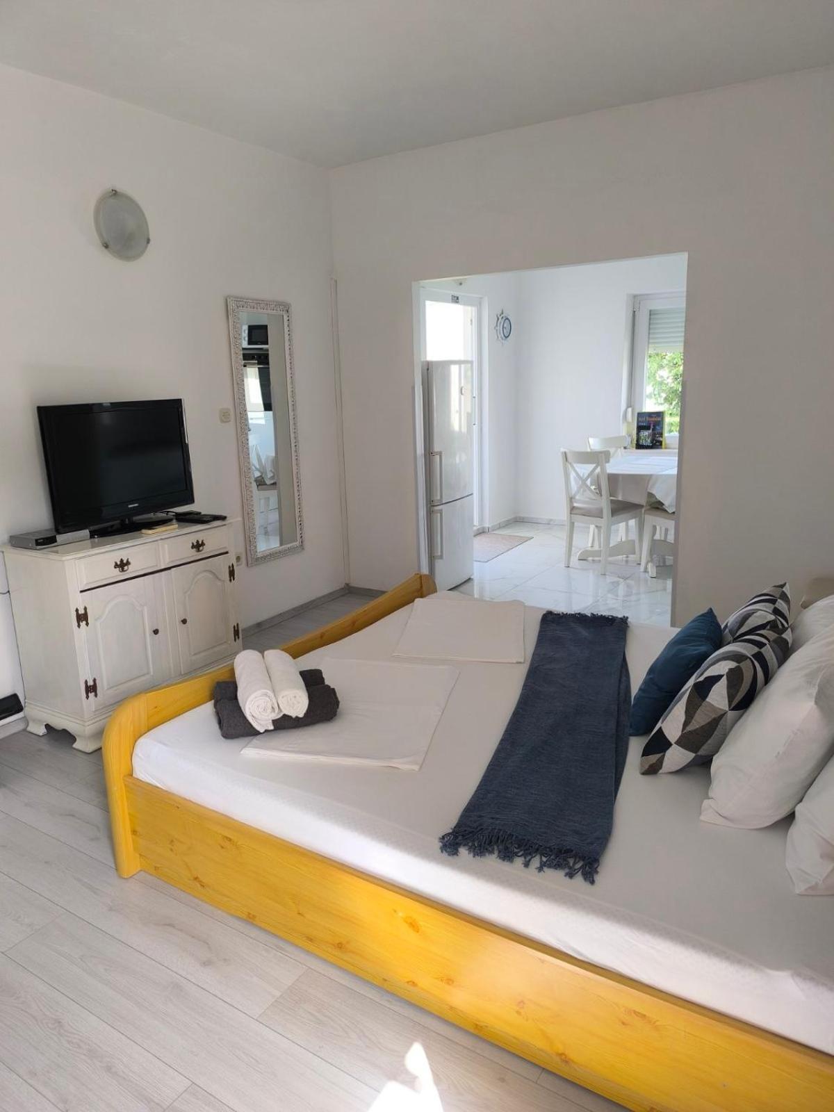Apartments Jamice Novi Vinodolski Ngoại thất bức ảnh